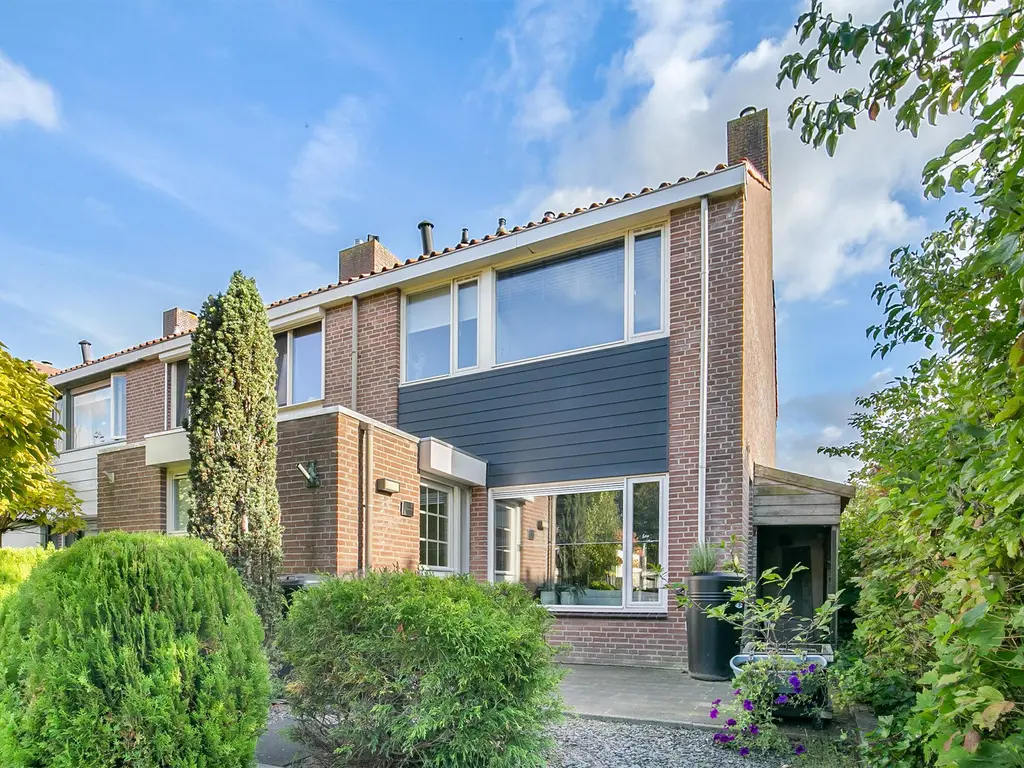 Kreeftenstraat 23, THOLEN