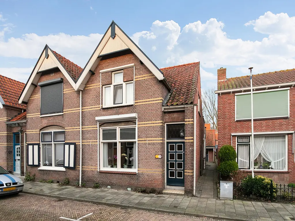 Hofstraat 12, THOLEN