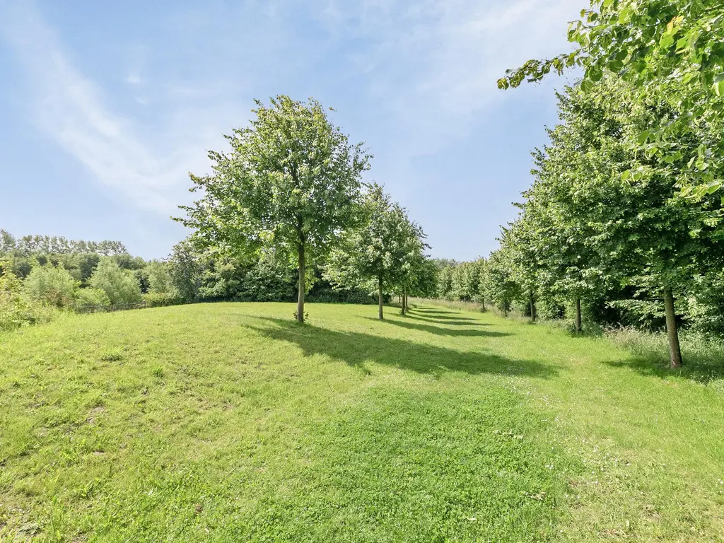 Lindelaan 1, SINT-MAARTENSDIJK