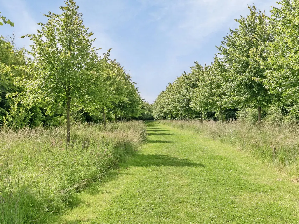 Lindelaan 1, SINT-MAARTENSDIJK