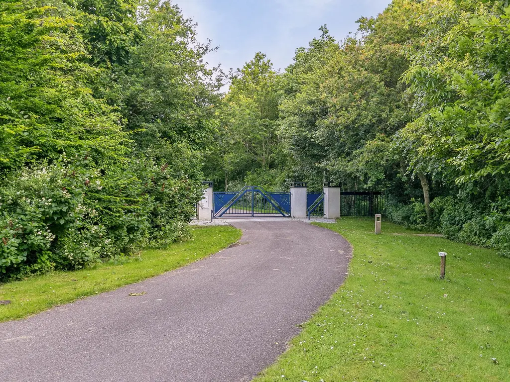 Lindelaan 1, SINT-MAARTENSDIJK