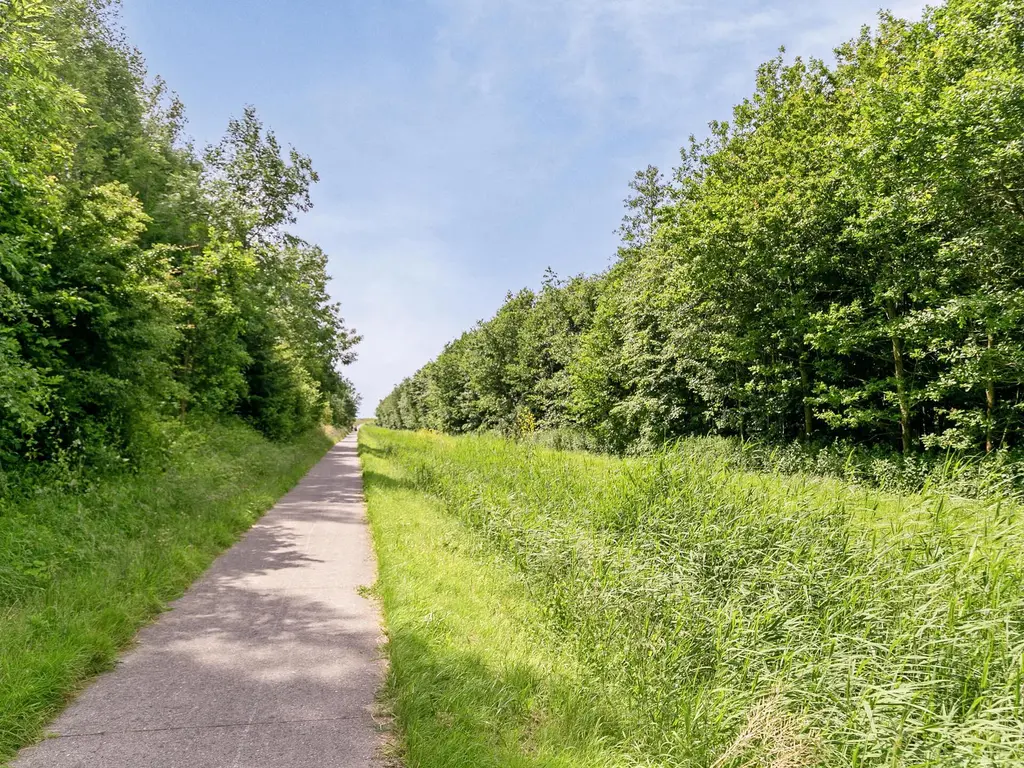 Lindelaan 1, SINT-MAARTENSDIJK