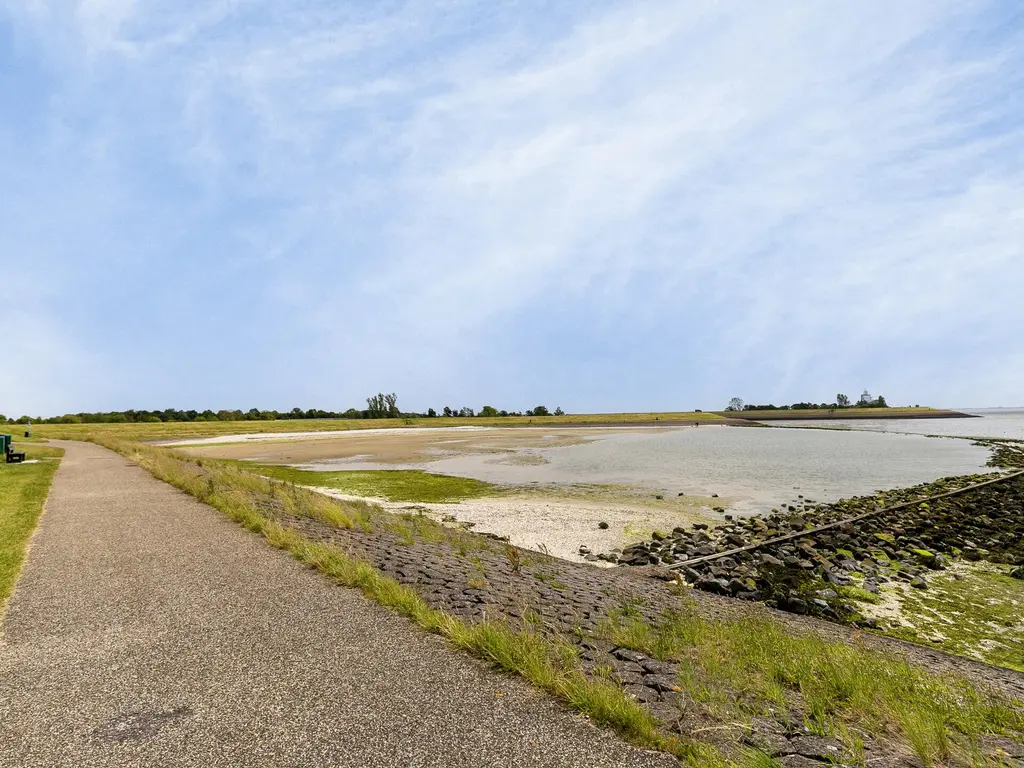 Lindelaan 1, SINT-MAARTENSDIJK