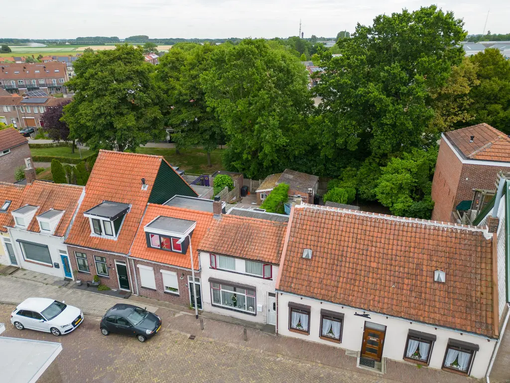 Oostvest 45, SINT-MAARTENSDIJK