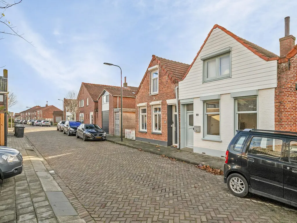 Cureestraat 18, SINT-ANNALAND