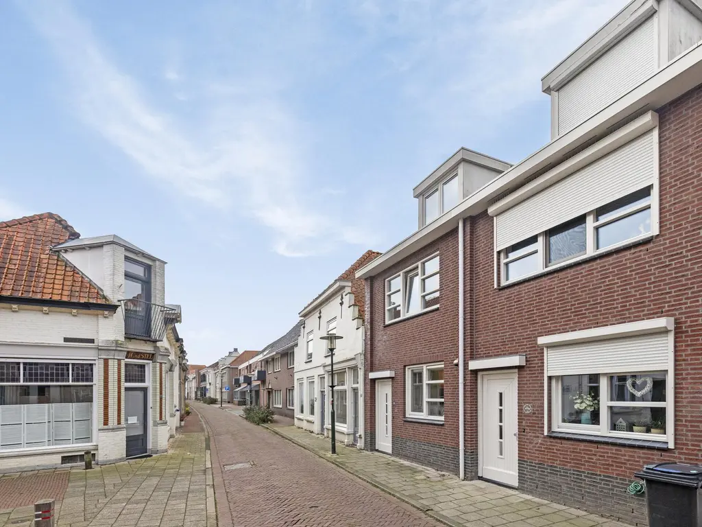 Dalemsestraat 35, THOLEN