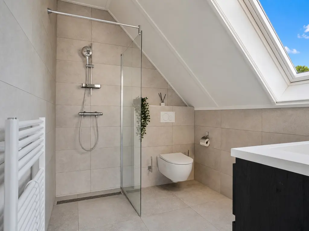 Oesterdam 303, THOLEN