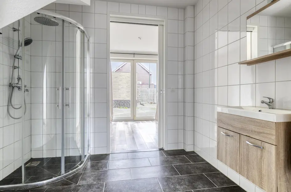 Dokter Bernhardistraat 16