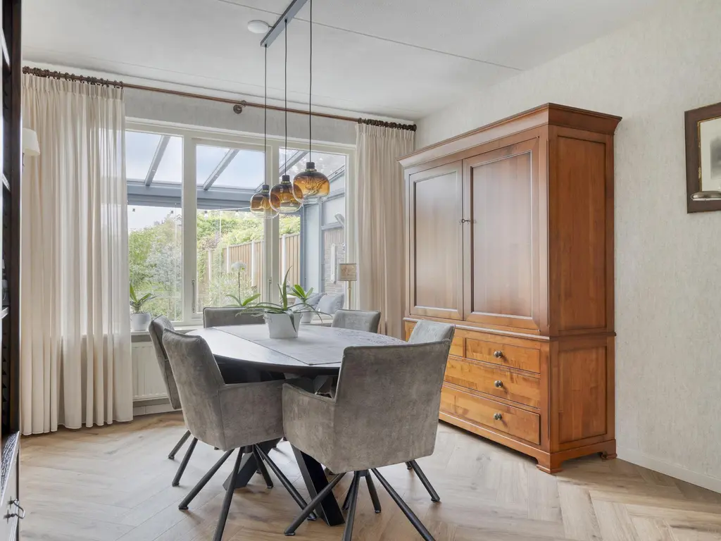Meanderlaan 210, THOLEN