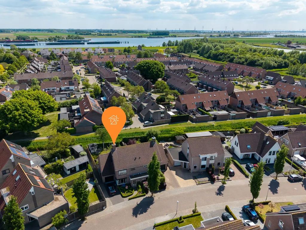 Meanderlaan 210, THOLEN