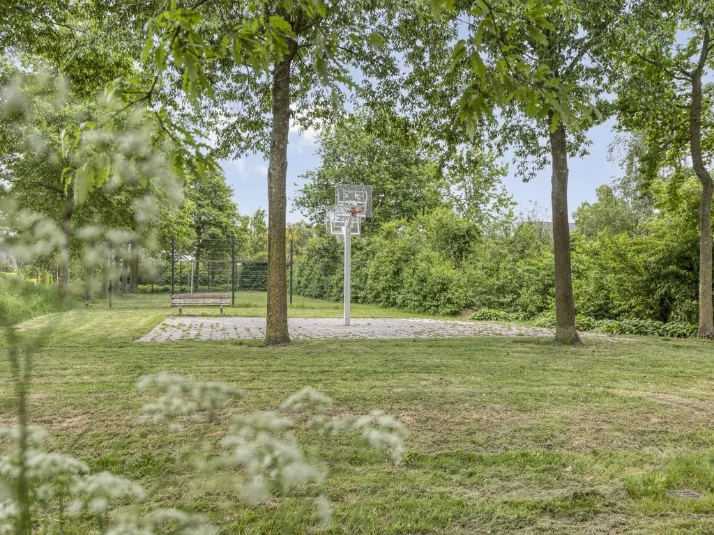 Meanderlaan 210, THOLEN