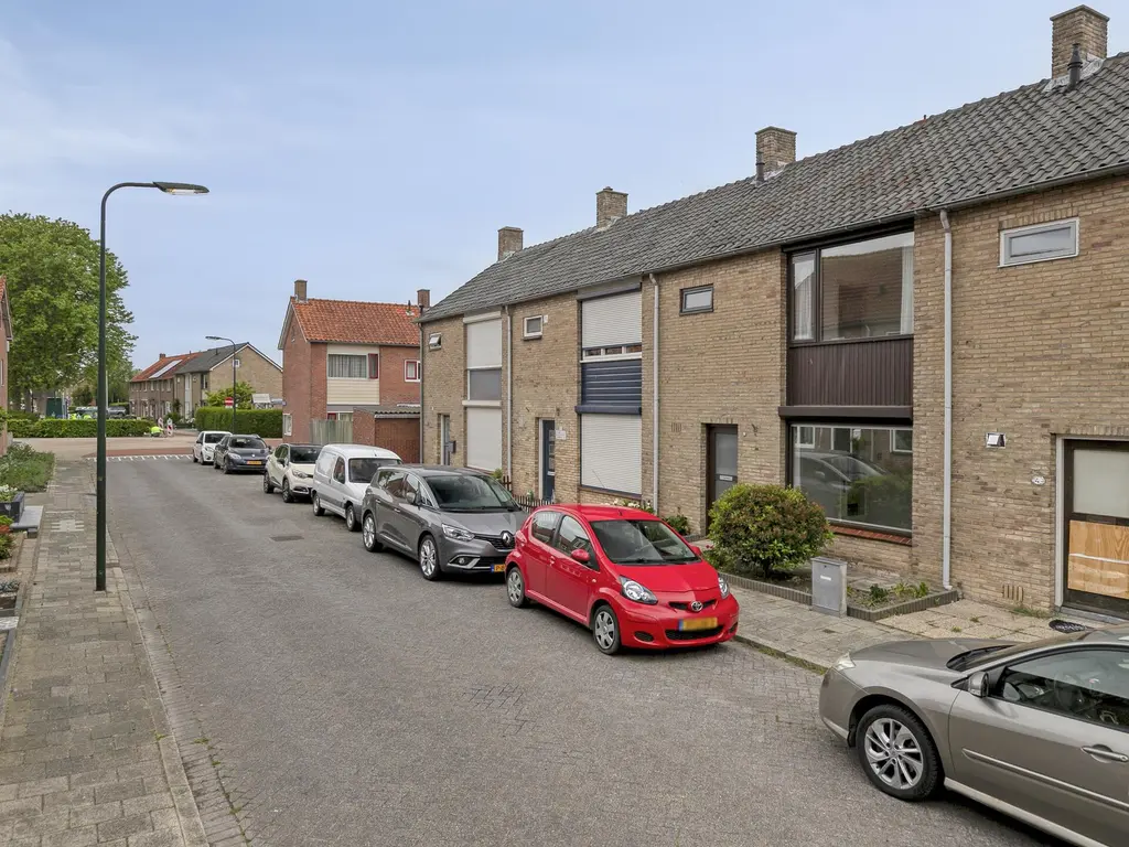 Raiffeisenstraat 6, SINT-ANNALAND