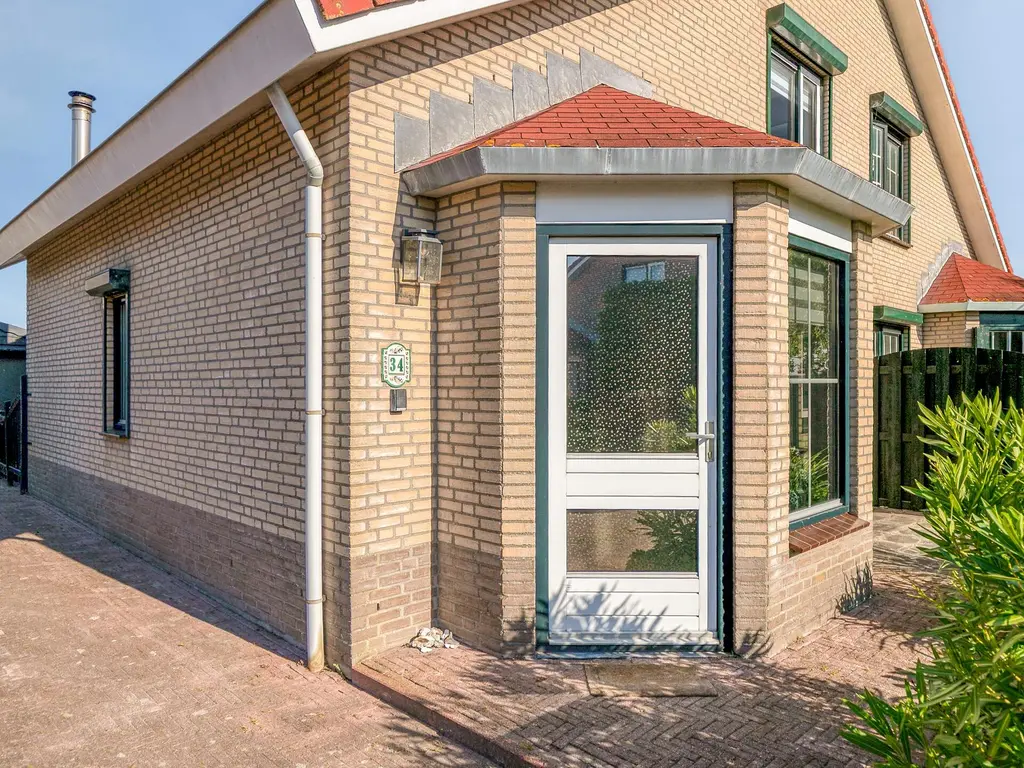Dijkweg 34, STAVENISSE
