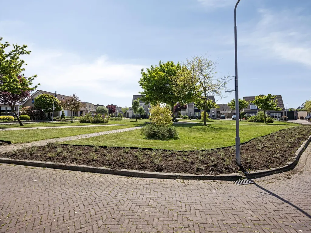 Scholeksterlaan 14, SINT-MAARTENSDIJK