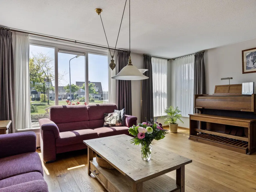 Scholeksterlaan 14, SINT-MAARTENSDIJK
