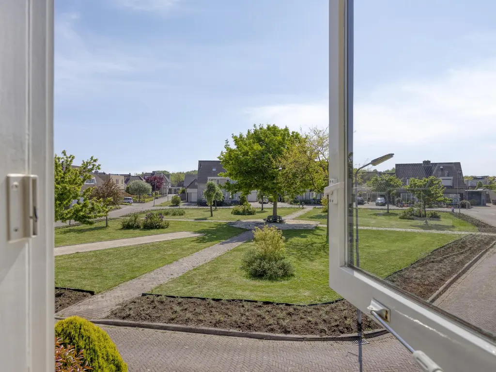 Scholeksterlaan 14, SINT-MAARTENSDIJK