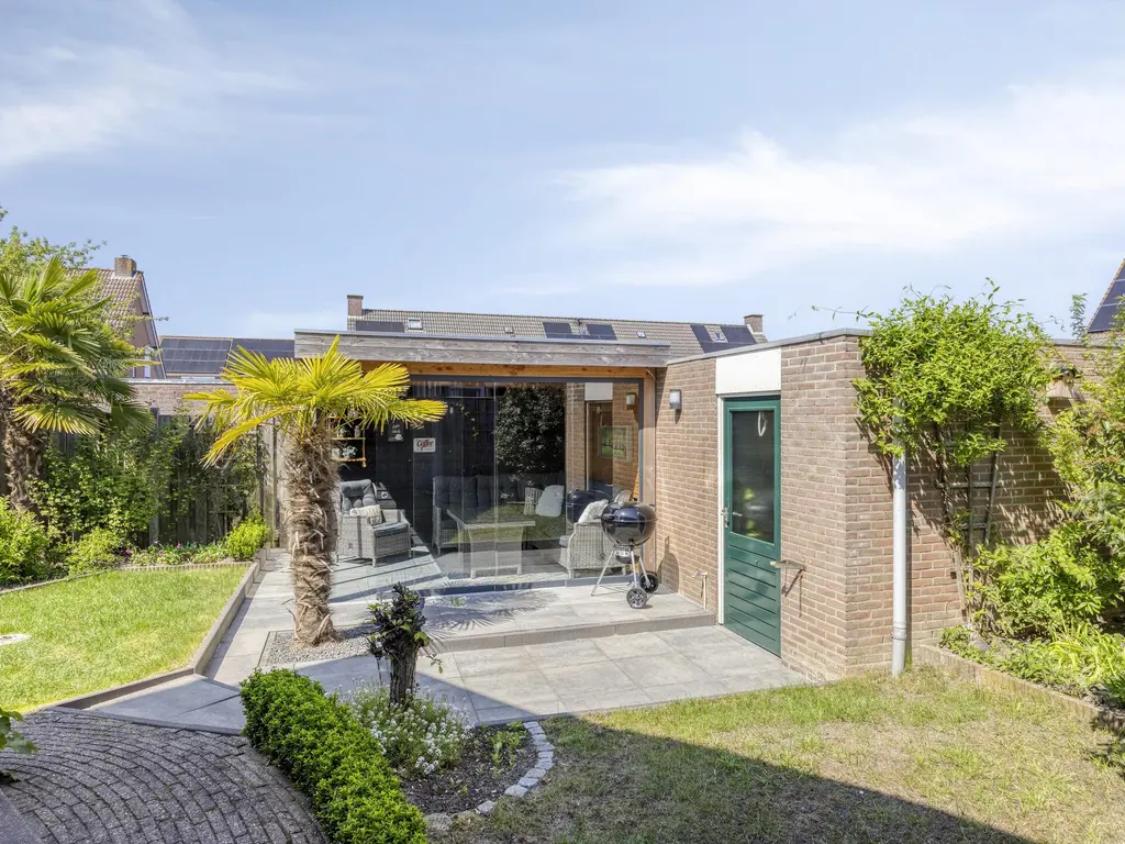Scholeksterlaan 14, SINT-MAARTENSDIJK
