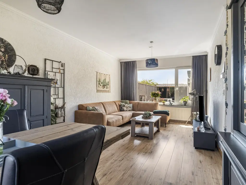 Burgemeester Baasstraat 37, SINT-ANNALAND