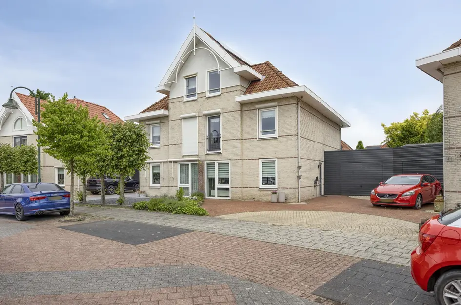 Binnenkamer 44