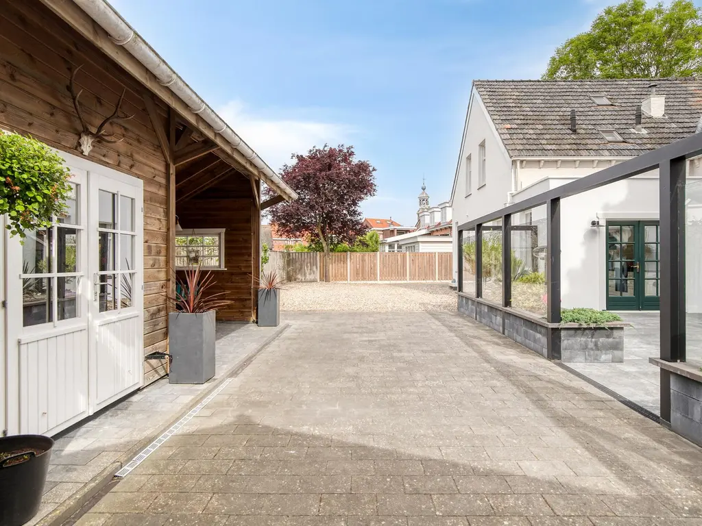 Poststraat 12, STAVENISSE