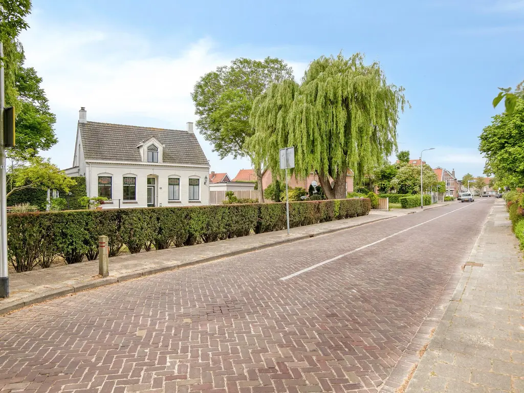 Poststraat 12, STAVENISSE