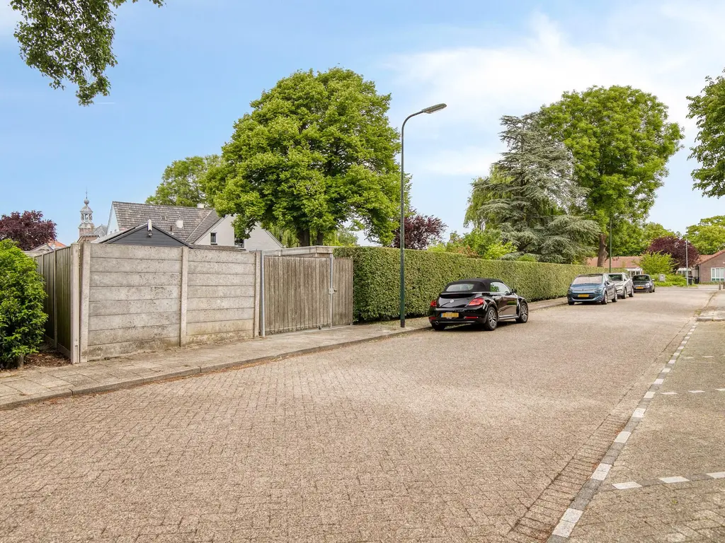 Poststraat 12, STAVENISSE