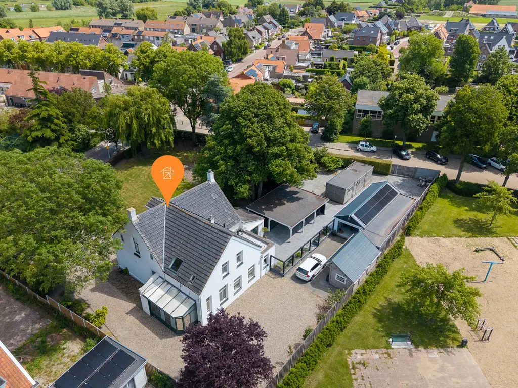 Poststraat 12, STAVENISSE