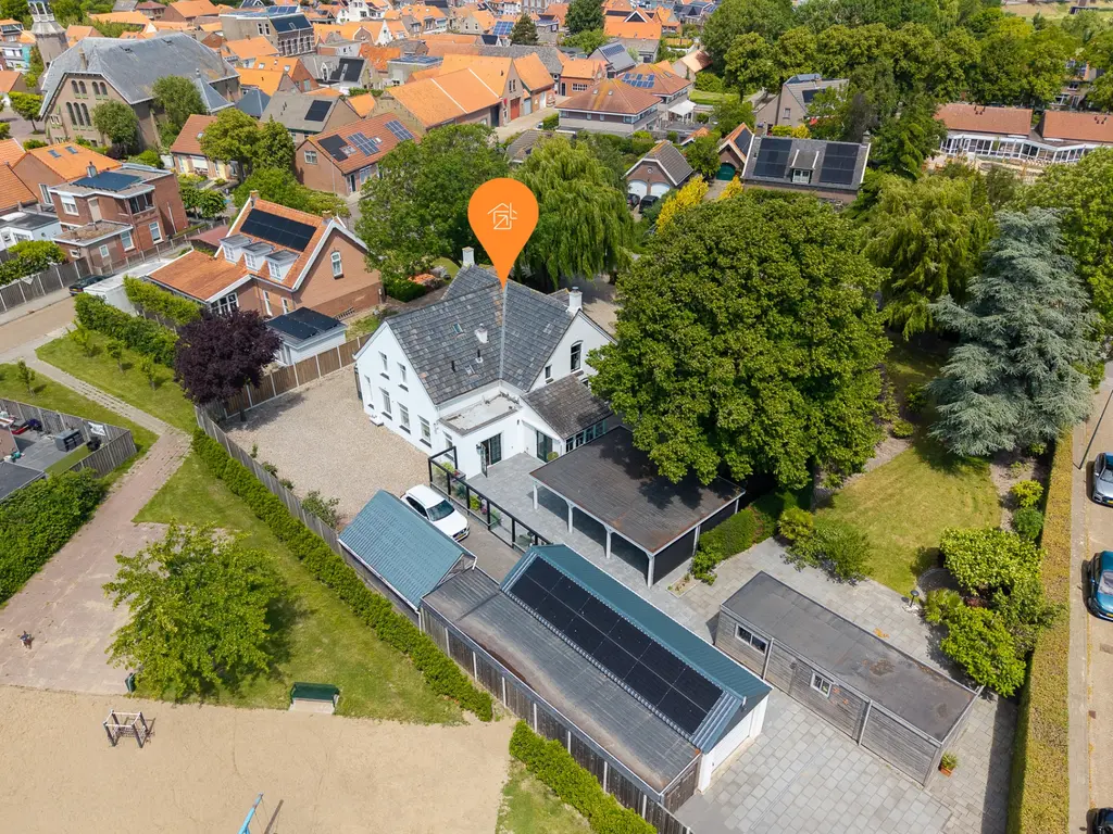 Poststraat 12, STAVENISSE