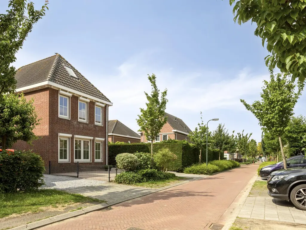 Van Overveststraat 6, OUD-VOSSEMEER