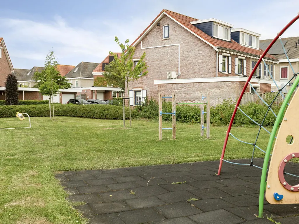 Van Overveststraat 6, OUD-VOSSEMEER