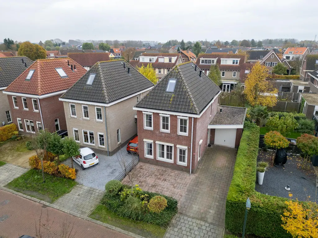 Van Overveststraat 6, OUD-VOSSEMEER