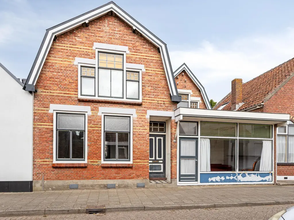 Wilhelminastraat 9, STAVENISSE