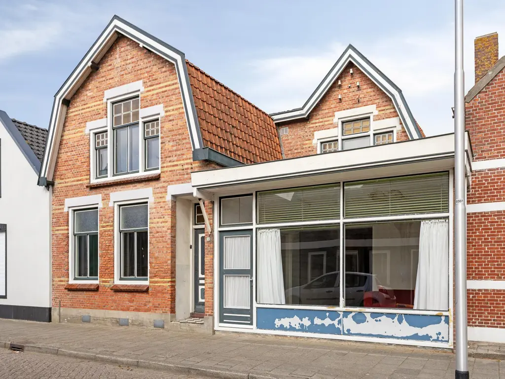 Wilhelminastraat 9, STAVENISSE