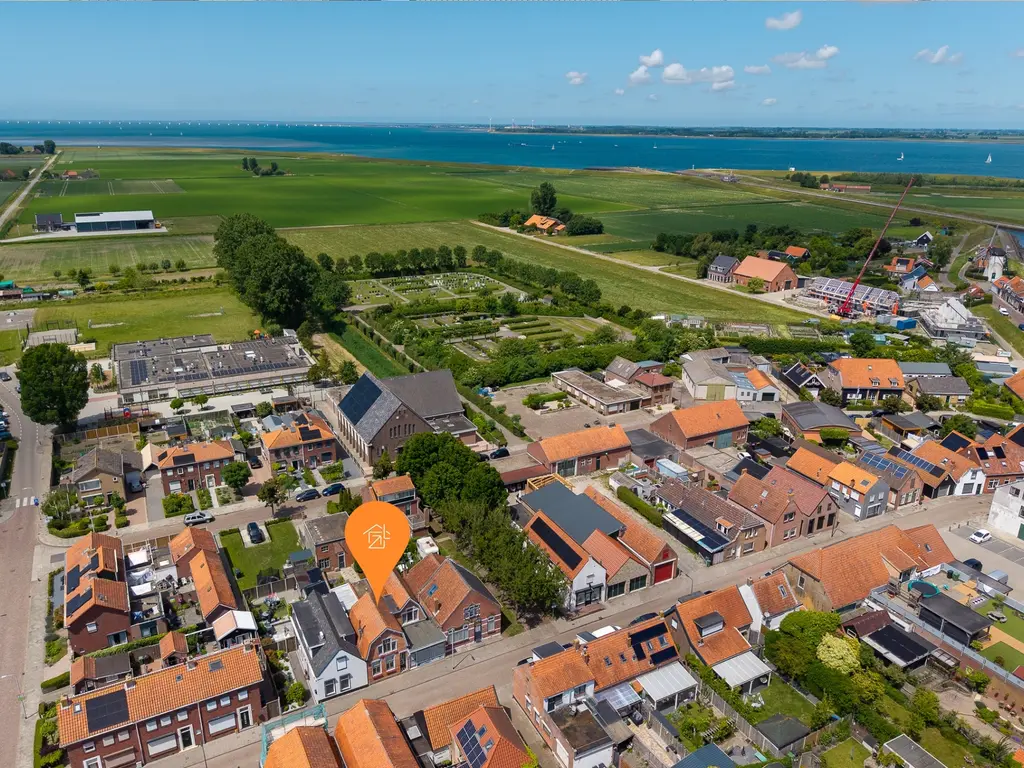 Wilhelminastraat 9, STAVENISSE