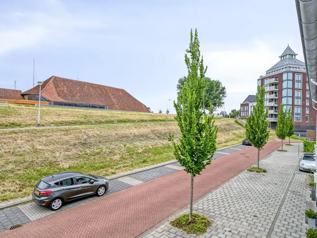 Schansdijk 7, THOLEN