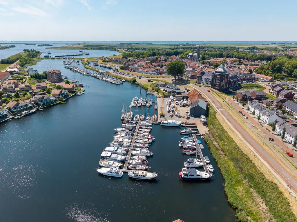 Schansdijk 7, THOLEN