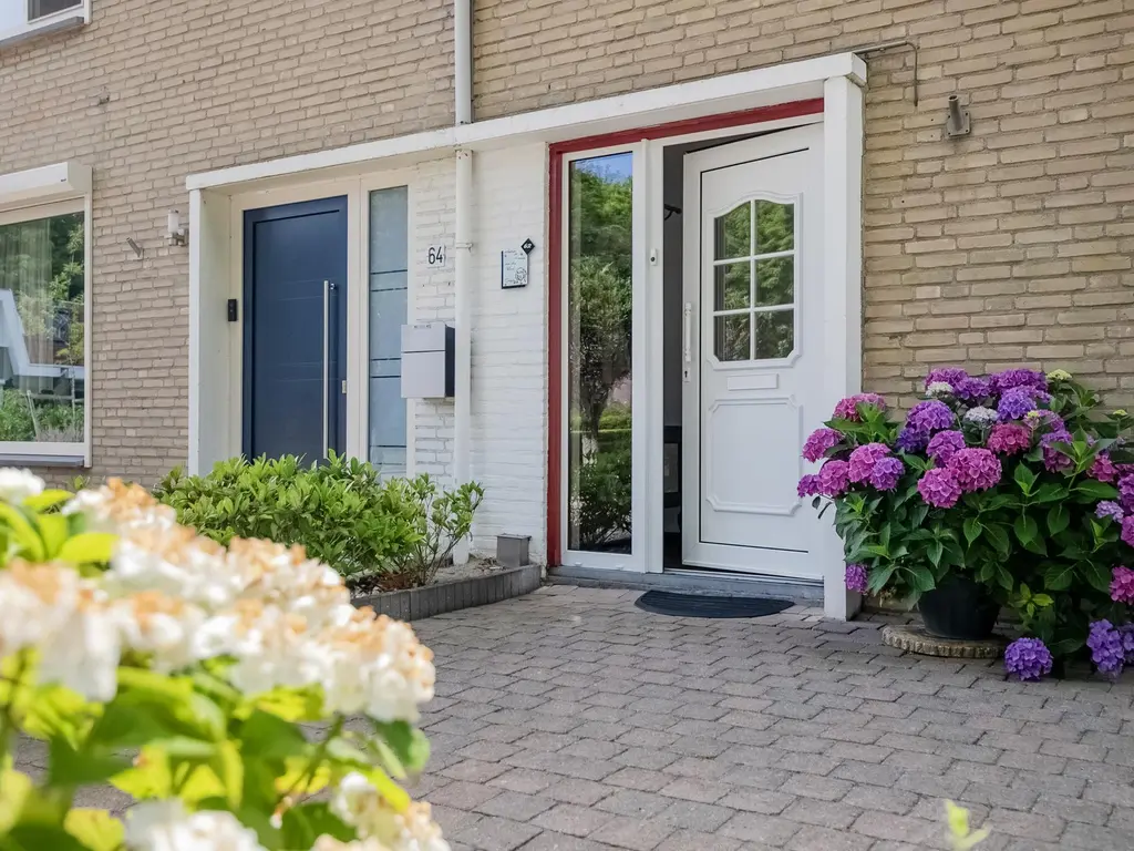 Mossellaan 62, THOLEN