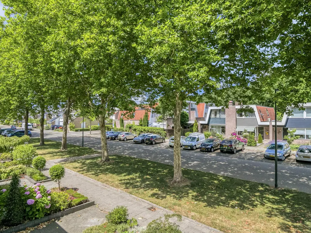 Mossellaan 62, THOLEN