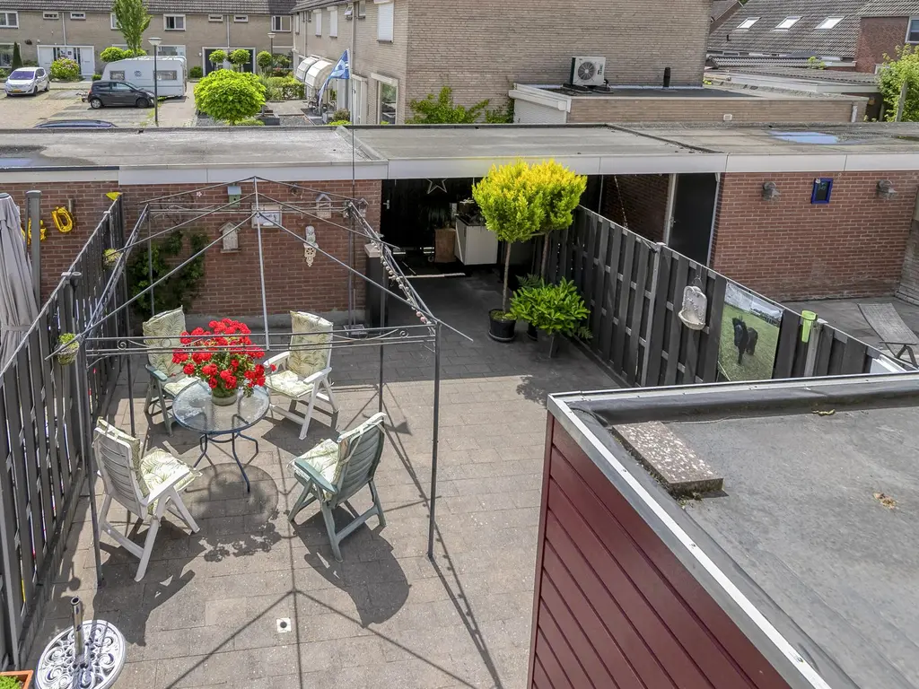Mossellaan 62, THOLEN