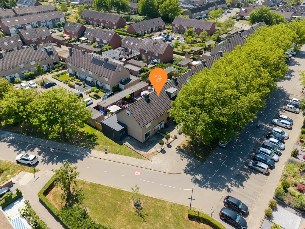 Mossellaan 62, THOLEN