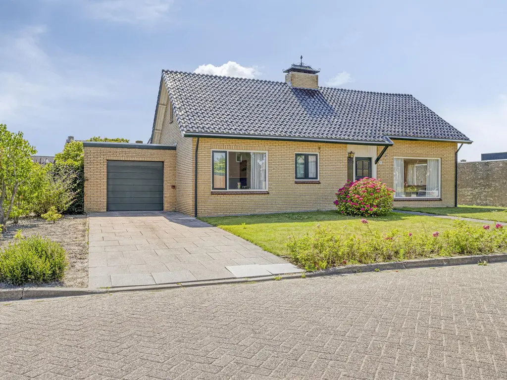 Anna van Bourgondiestraat 34, SINT-ANNALAND