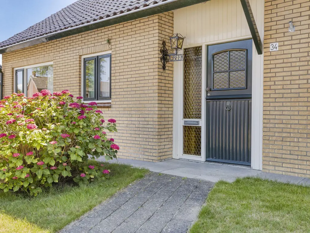 Anna van Bourgondiestraat 34, SINT-ANNALAND