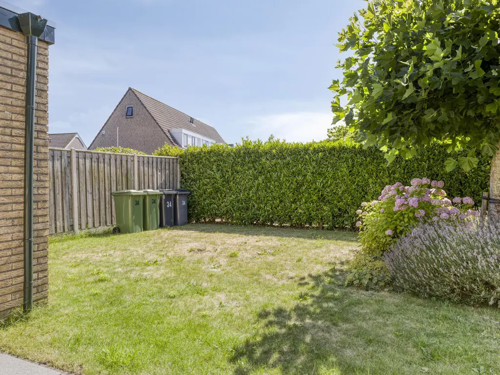 Anna van Bourgondiestraat 34, SINT-ANNALAND