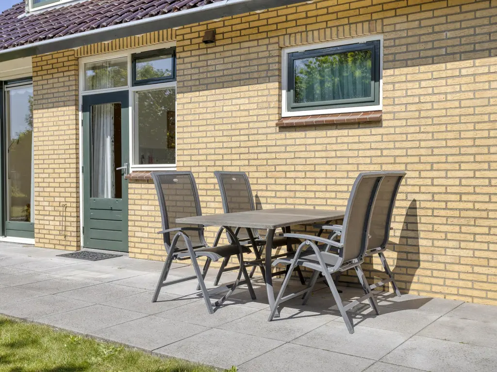 Anna van Bourgondiestraat 34, SINT-ANNALAND