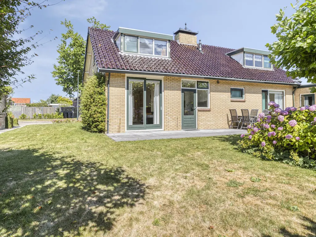 Anna van Bourgondiestraat 34, SINT-ANNALAND