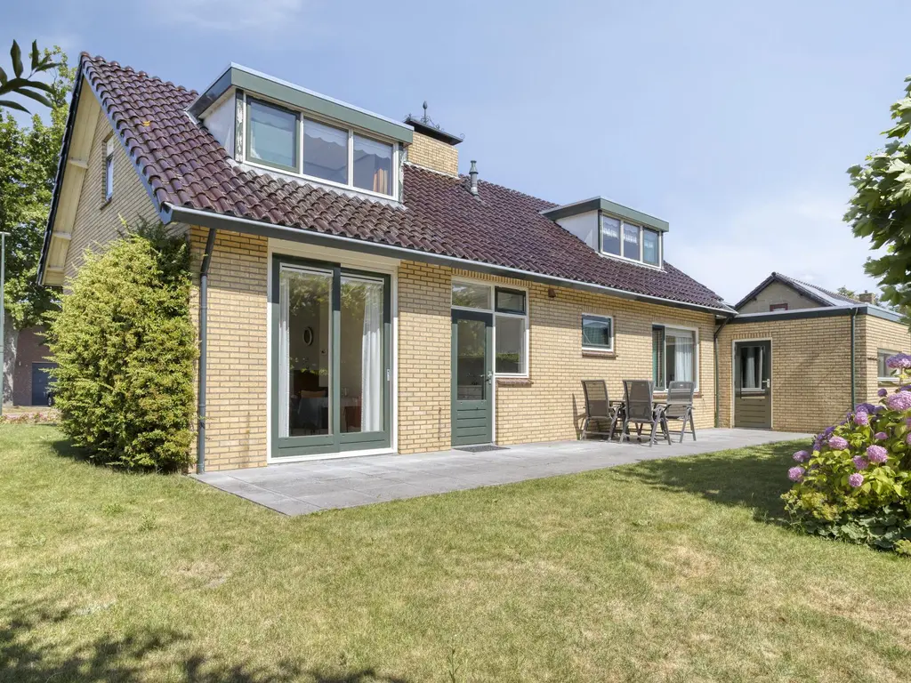 Anna van Bourgondiestraat 34, SINT-ANNALAND