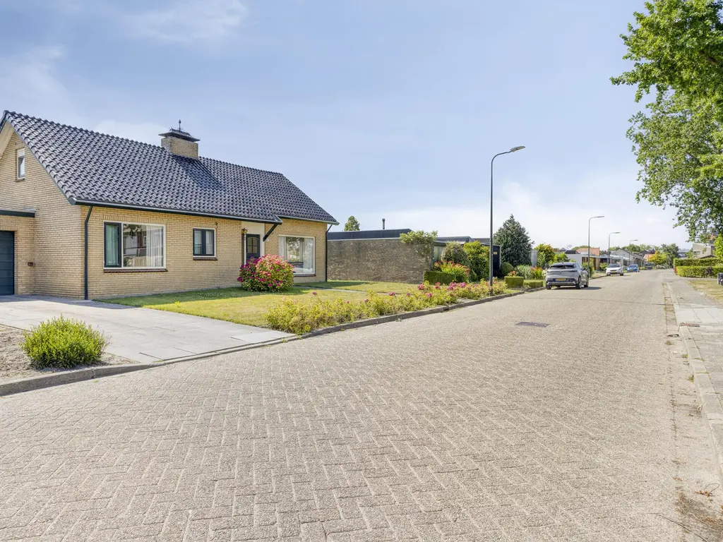 Anna van Bourgondiestraat 34, SINT-ANNALAND