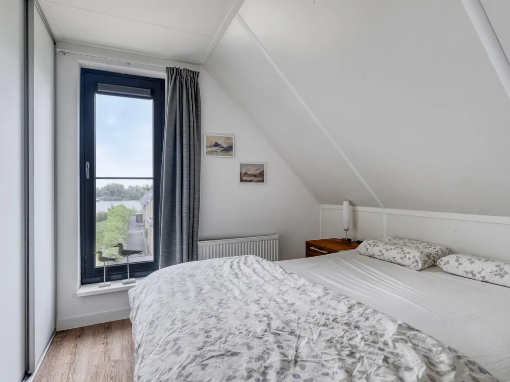 Oesterdam 167, THOLEN