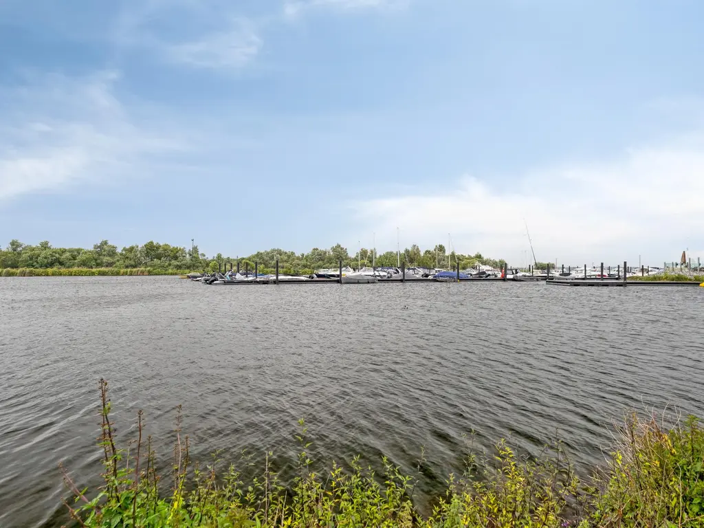Oesterdam 167, THOLEN