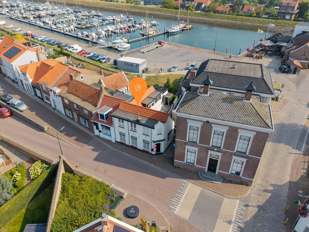 Molendijk 2, STAVENISSE